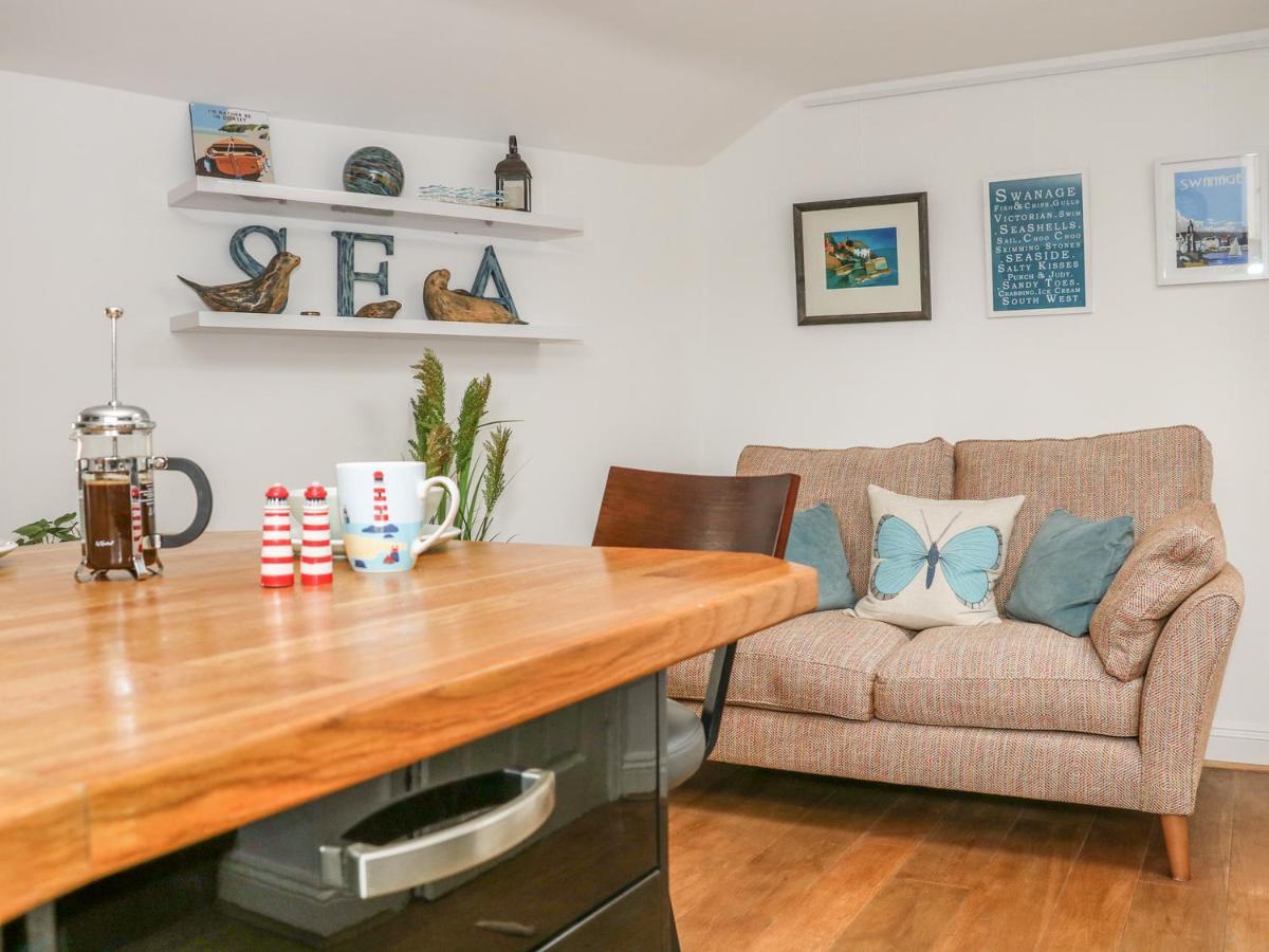 The Compass Apartment Swanage Exterior photo